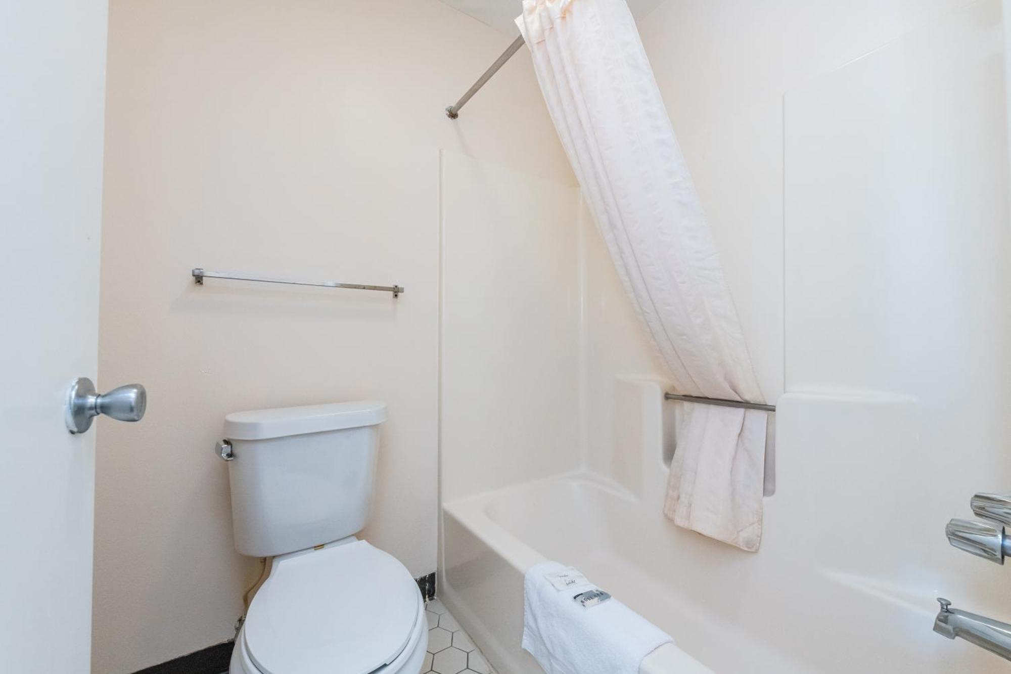 Sunrise Inn Eastman Экстерьер фото